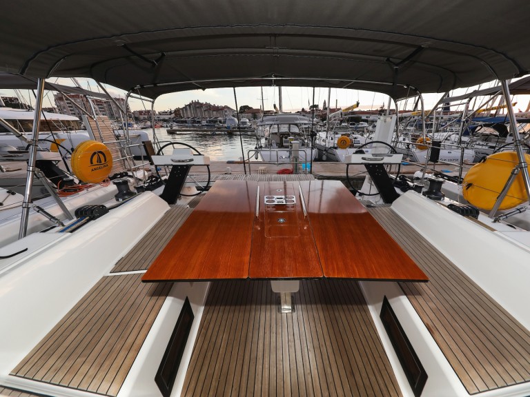 Louez un Dufour Dufour 470 à Trogir