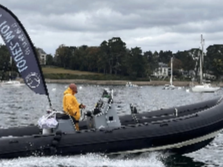 Semi-rigide à louer à Baden au meilleur prix