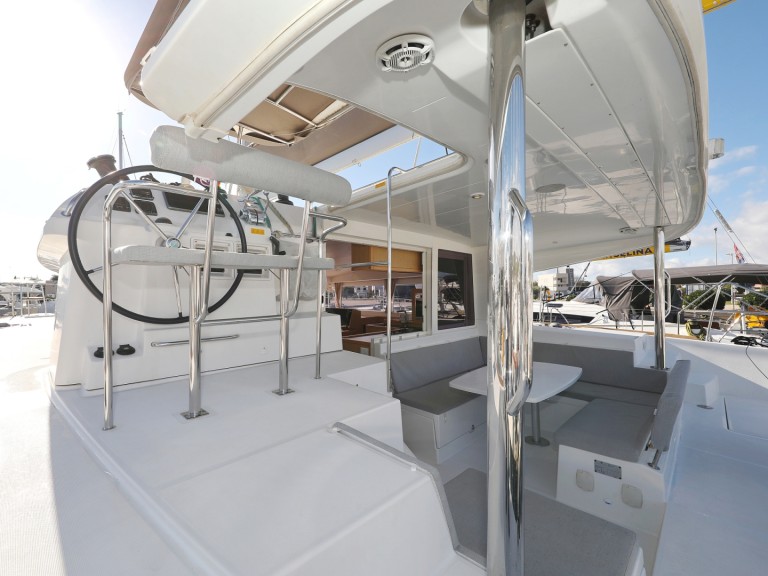 Louer Catamaran avec ou sans skipper Lagoon à Sveti Filip i Jakov