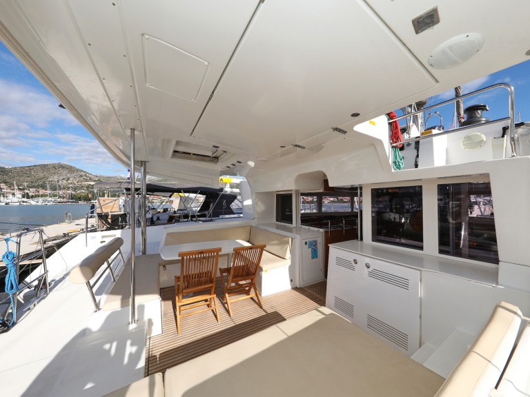Louer Catamaran avec ou sans skipper Lagoon à Sibenik