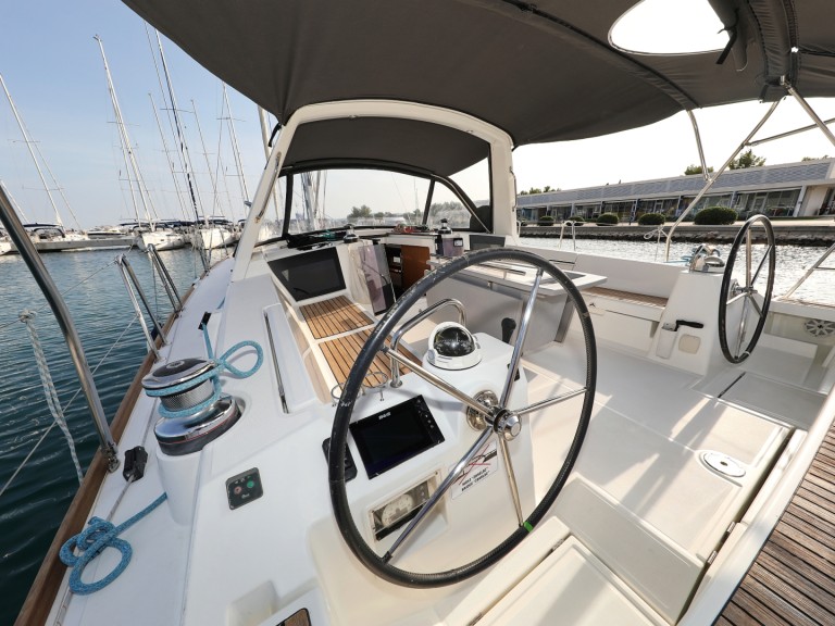 Location bateau Bénéteau Oceanis 45 à Sveti Filip i Jakov sur Samboat