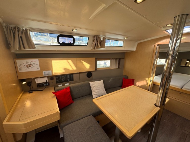 Louer Voilier avec ou sans skipper Bénéteau à La Rochelle