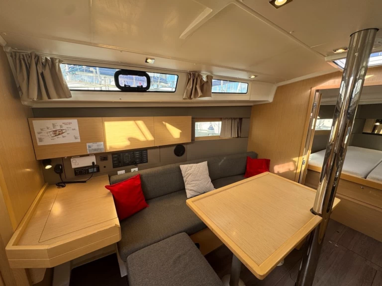 Louer Voilier avec ou sans skipper Bénéteau à La Rochelle