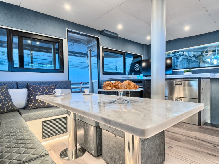 Louer Catamaran avec ou sans skipper Luna à Split