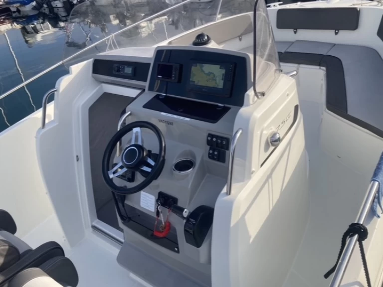 Bateau à moteur à louer à Arzon au meilleur prix