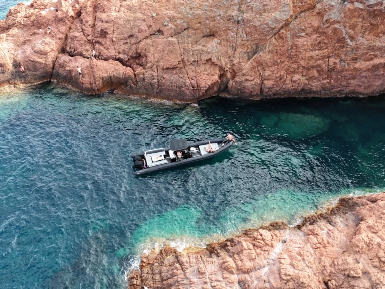 Location bateau Narwhal Fast 1100 à Cannes sur Samboat