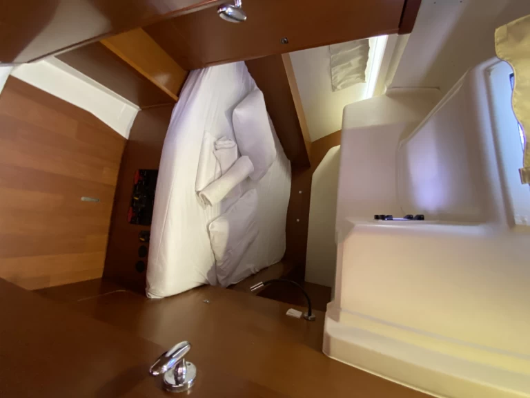 Location à Rhodes (Ville) - Bénéteau Oceanis 45/3 sur SamBoat