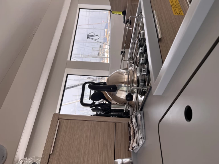 Location bateau Gouviá pas cher Lagoon 40