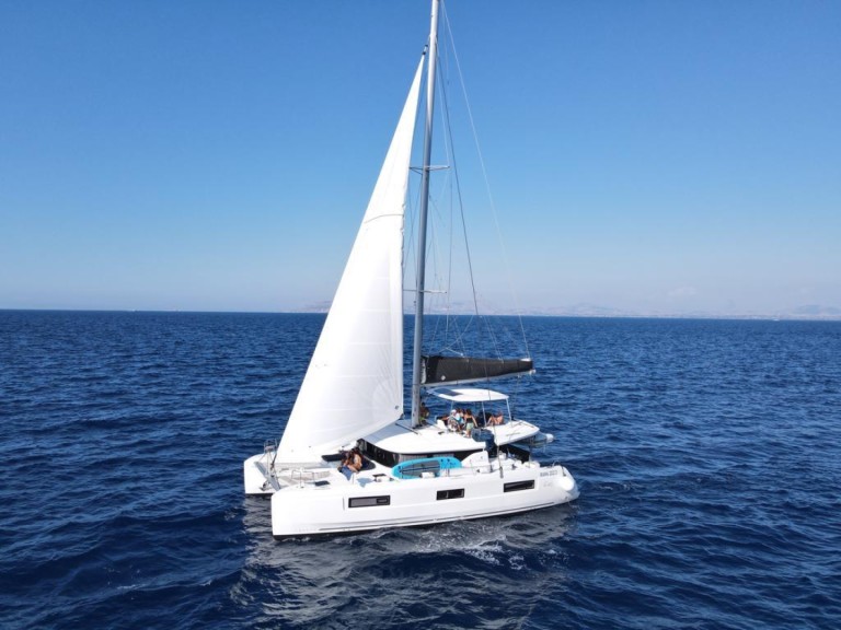 Catamaran à louer à Capo d'Orlando au meilleur prix