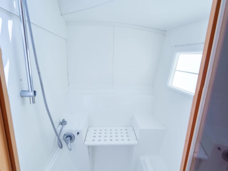 Louer Catamaran avec ou sans skipper Lagoon à Rangiroa