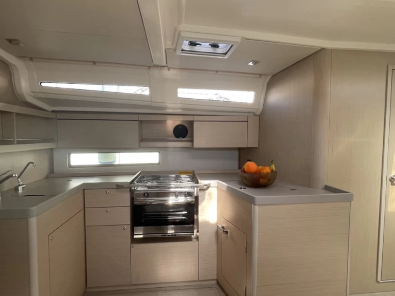 Bénéteau Oceanis 40.1 a louer à Castiglioncello