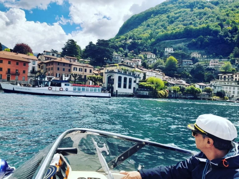 Location Bateau à moteur Molinari avec permis