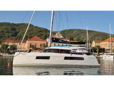 Noleggio barche Nautitech Nautitech 44 Open a Primošten su Samboat