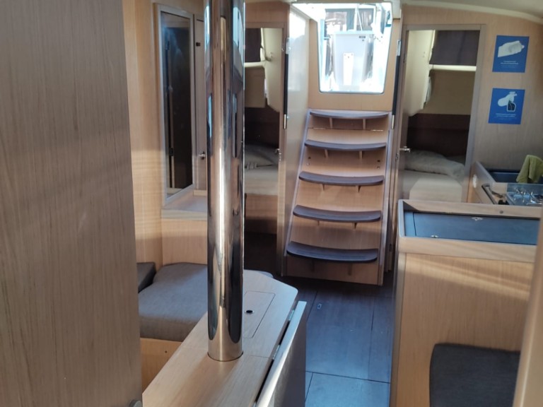 Louer Voilier avec ou sans skipper Bénéteau à Salerne