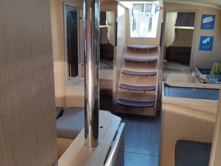 Louer Voilier avec ou sans skipper Bénéteau à Salerne