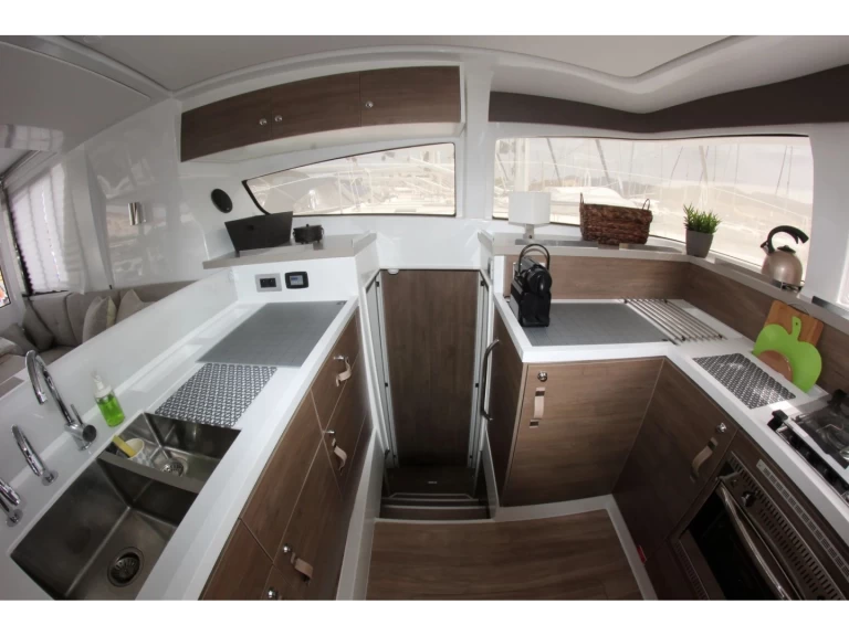 Louez un Bali Bali 4.2 à Nikiána