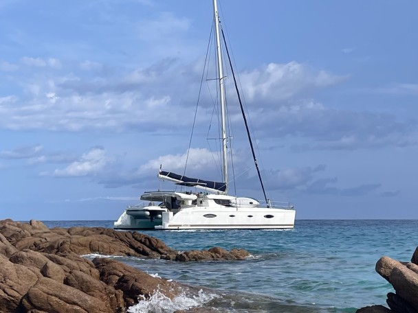 Location bateau Fountaine Pajot Salina 48 Evolution à Porto-Vecchio sur Samboat