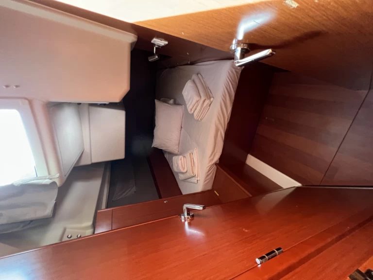 Bénéteau Oceanis 41.1 a louer à Rhodes (Ville)