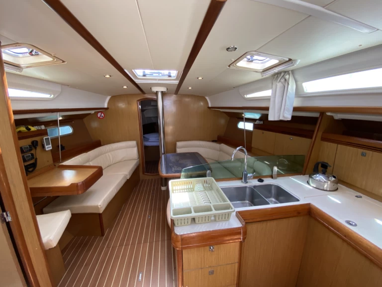 Location à Kos - Jeanneau Sun Odyssey 42i sur SamBoat