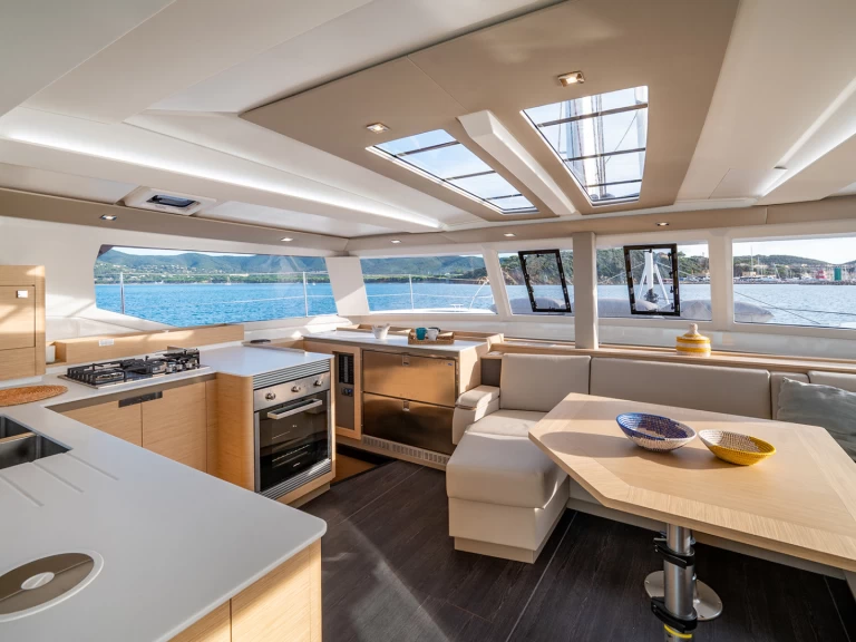 Louer Catamaran avec ou sans skipper Fountaine Pajot à Cannigione