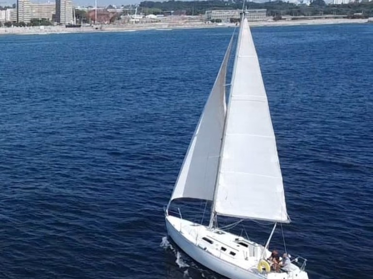 Location bateau Dufour Dufour 32 à Leça da Palmeira sur Samboat