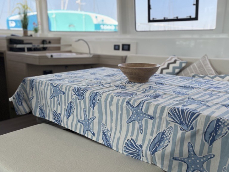 Lagoon Lagoon 46 a louer à Álimos