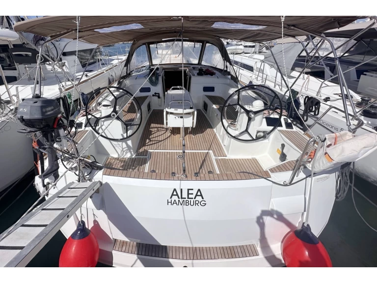 Jeanneau Sun Odyssey 519 a louer à Talamona