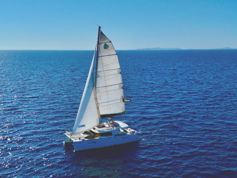 Catamaran à louer à Sibenik au meilleur prix