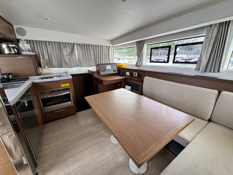 Location à Capo d'Orlando - Lagoon Lagoon 40 sur SamBoat