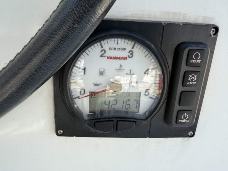 Louez un Lagoon Lagoon 39 à Lávrio