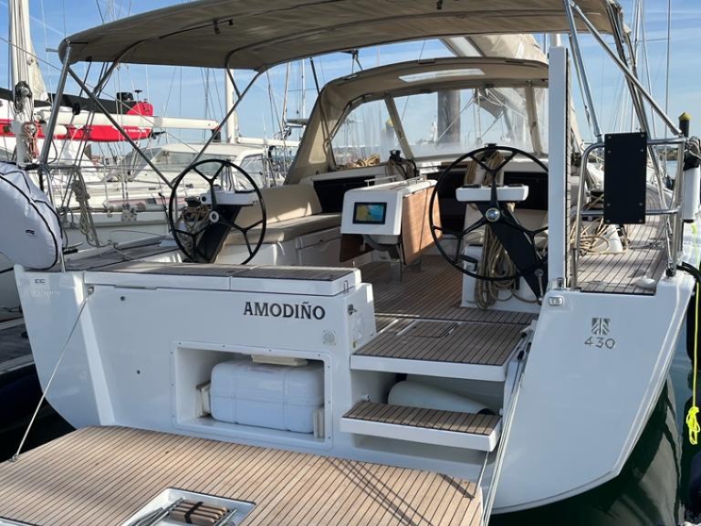 Louer Voilier avec ou sans skipper Dufour à Baiona