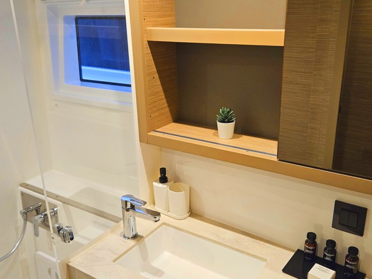 Location bateau Fethiye pas cher Lagoon 46