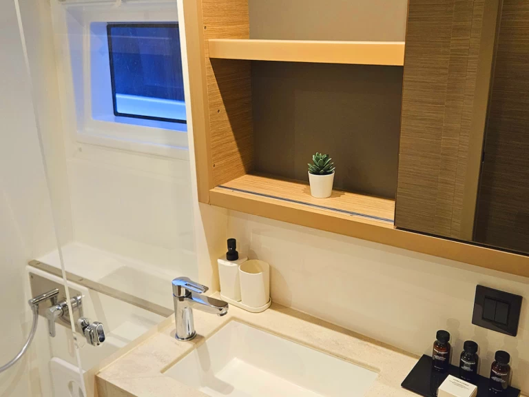 Location bateau Fethiye pas cher Lagoon 46