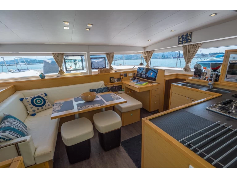 Catamaran à louer à Volos au meilleur prix