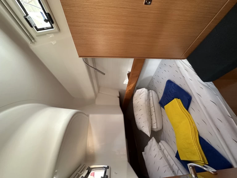 Location bateau Trogir pas cher Cruiser 34