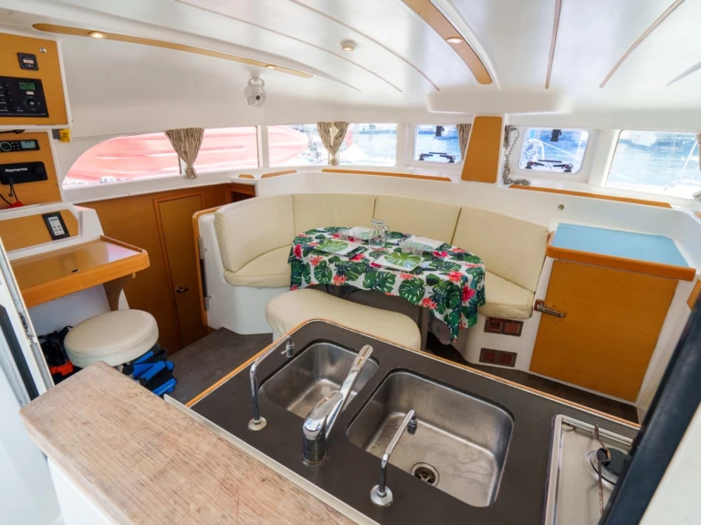 Catamaran à louer à Tikehau au meilleur prix