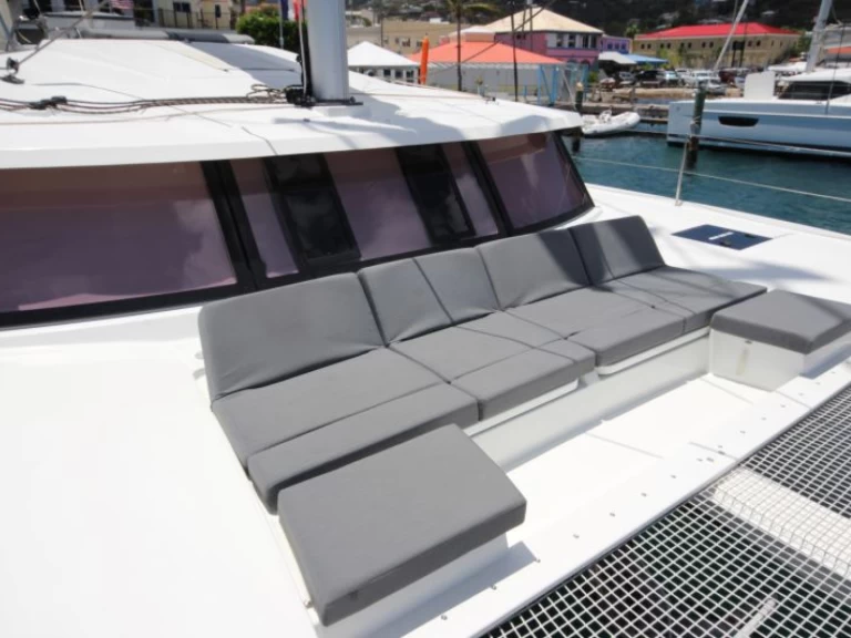 Fountaine Pajot Astrea 42 a louer à Road Town