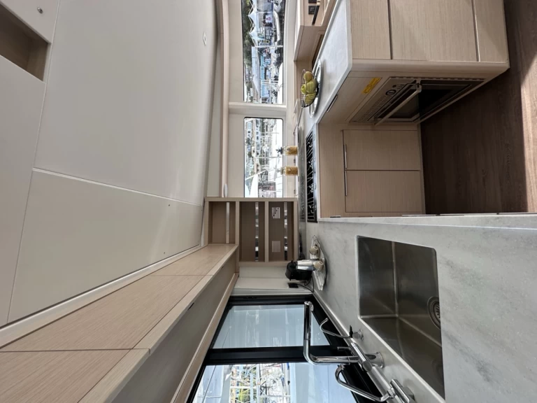 Location à Cugnana Verde - Lagoon Lagoon 46 sur SamBoat