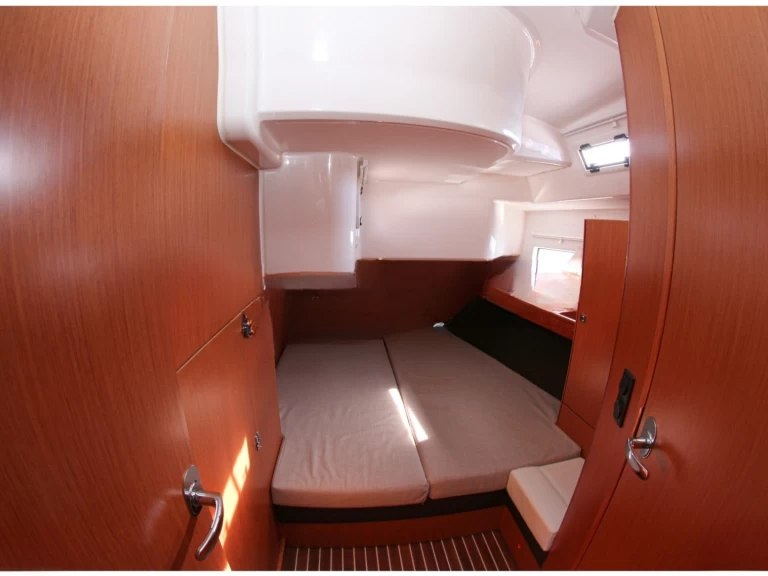 Louer Voilier avec ou sans skipper Bavaria à Olbia