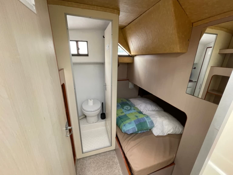 Location Péniche Nicols Yacht avec permis