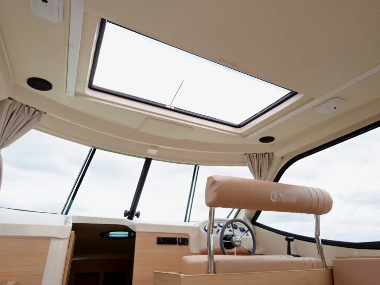 Location Bateau à moteur à Sablé-sur-Sarthe - Nicols Yacht Confort Couple 2-4 p.