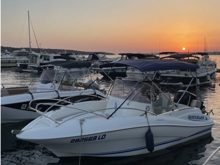 Location Bateau à moteur Quicksilver avec permis