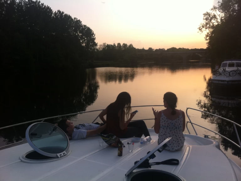 Location bateau Grez-Neuville pas cher Premium Groupe 8-10 p.