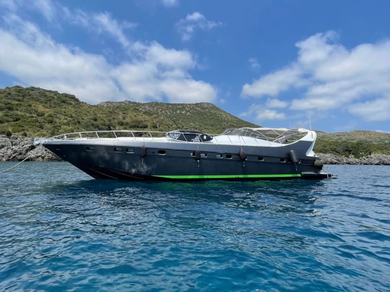 Location Yacht à Salerne -  Mangusta 65