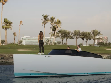 Bateau à moteur à louer à Dubai Marina au meilleur prix