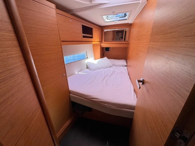 Louez un Dufour Dufour 470 à Palerme