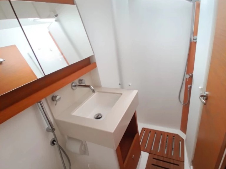 Louer Voilier avec ou sans skipper Dufour à Cagliari