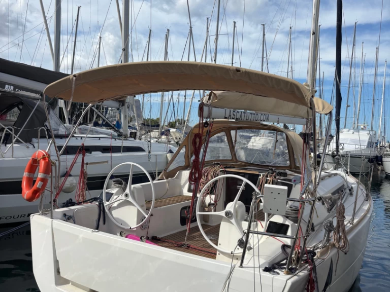 Louez un Dufour Dufour 310 Grand Large à Palerme