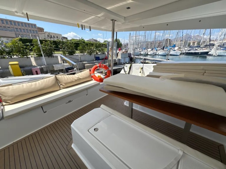 Fountaine Pajot Elba 45 a louer à Palerme