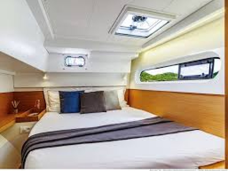 Catamaran à louer à Kalamata au meilleur prix